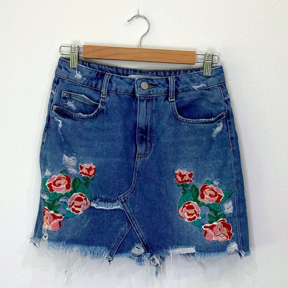 Zara Floral embroidered denim skirt- M - Picture 1 of 5